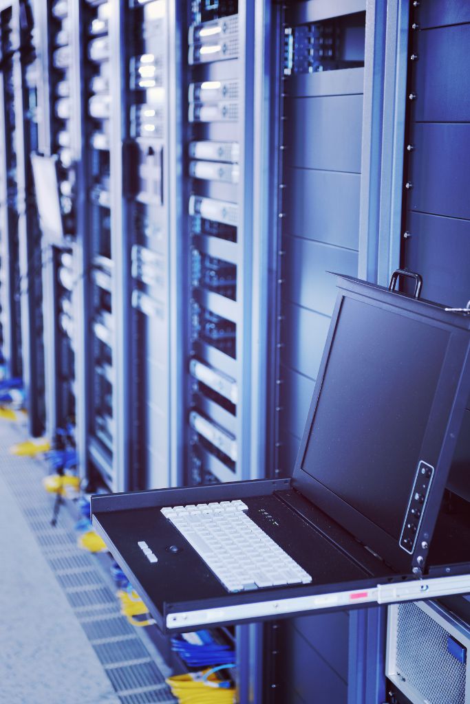 Maximizing-Technology-Investments-Through-Customized-IT-Services